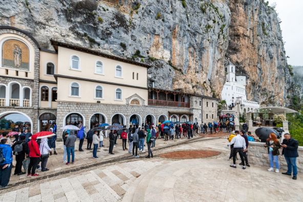 Manastir Ostrog